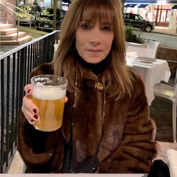 Meet your Posher, Cindy - Picture 6 of 6